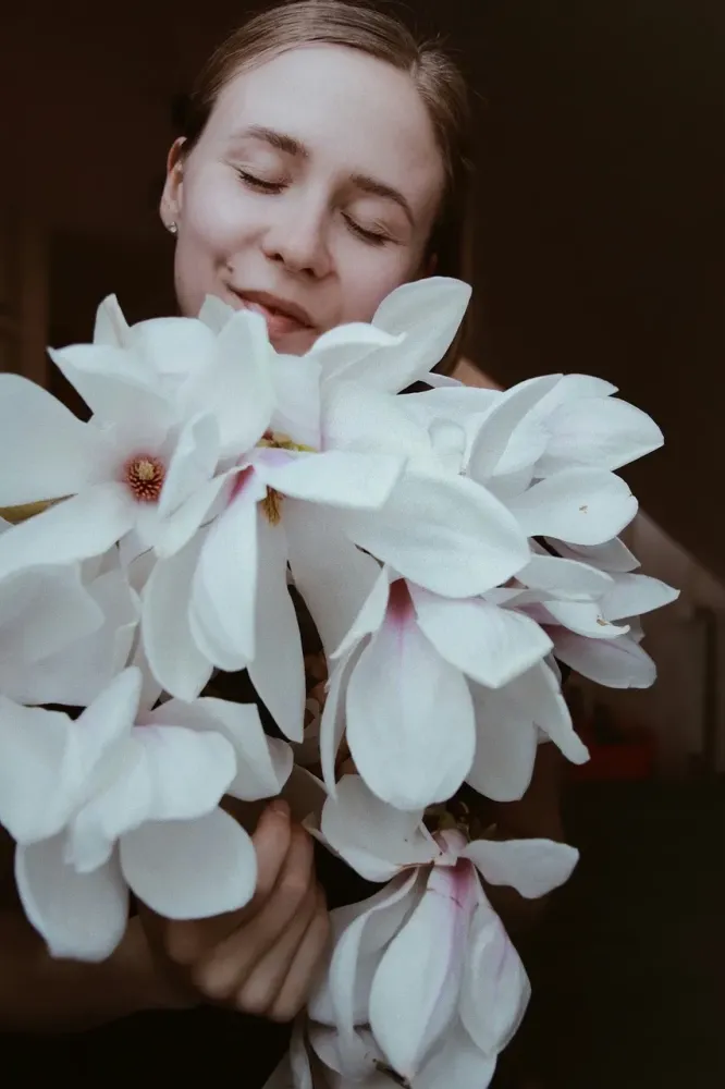 3 RITUELS ANTI-STRESS POUR GARDER UNE PEAU DE PÊCHE